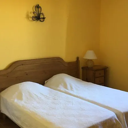 Apartment Au Coeur Du Plateau De Valensole Avec Piscine - Fr-1-822-9 *